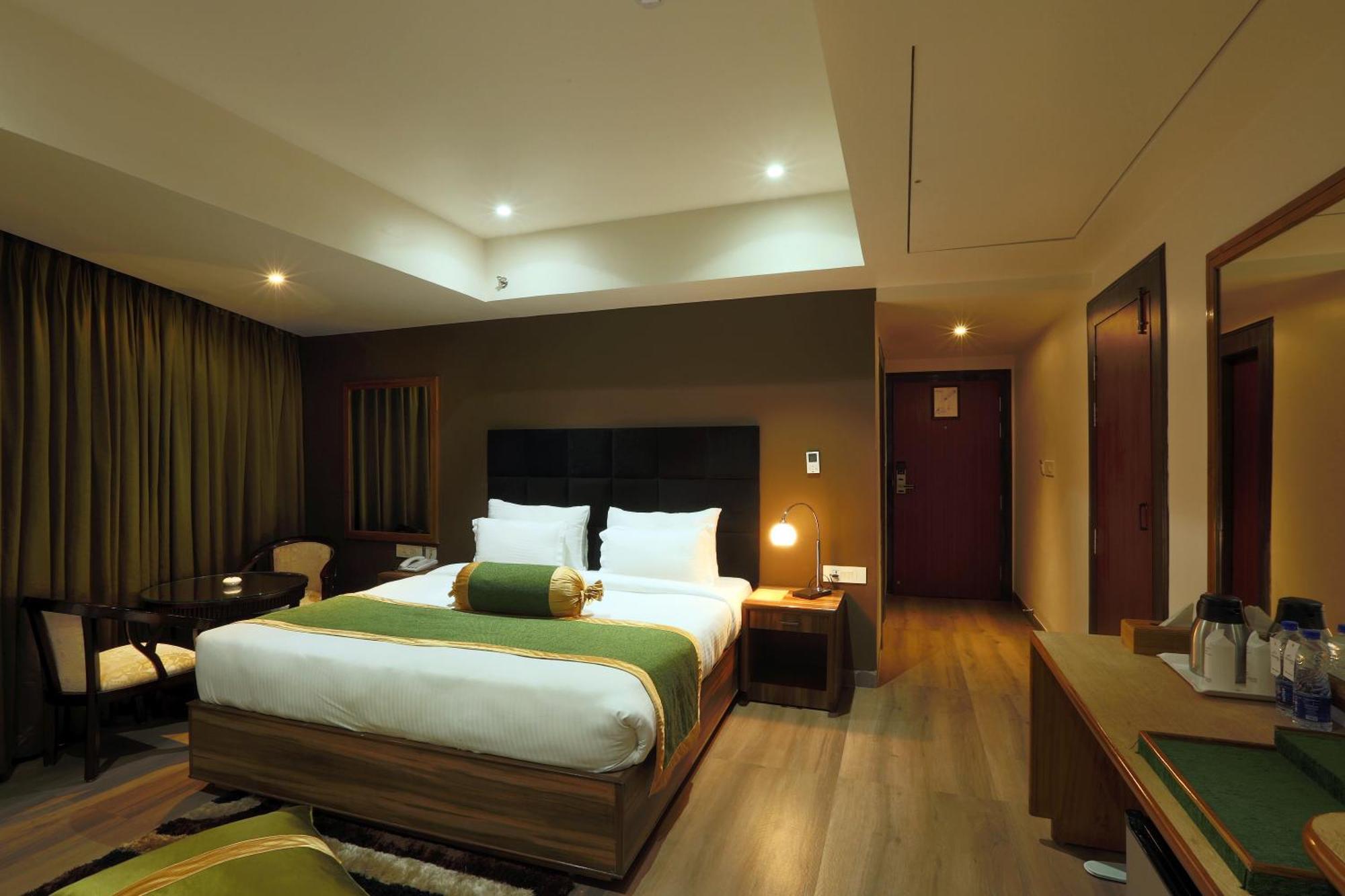 Hotel Prithvi Palace Igi Airport Delhi Ню Делхи Екстериор снимка