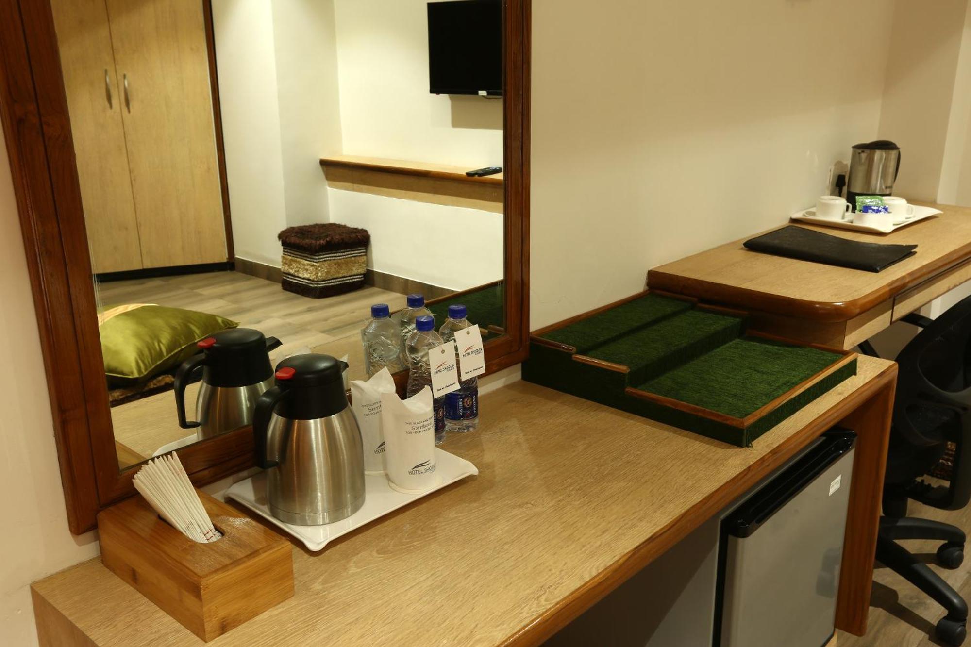 Hotel Prithvi Palace Igi Airport Delhi Ню Делхи Екстериор снимка