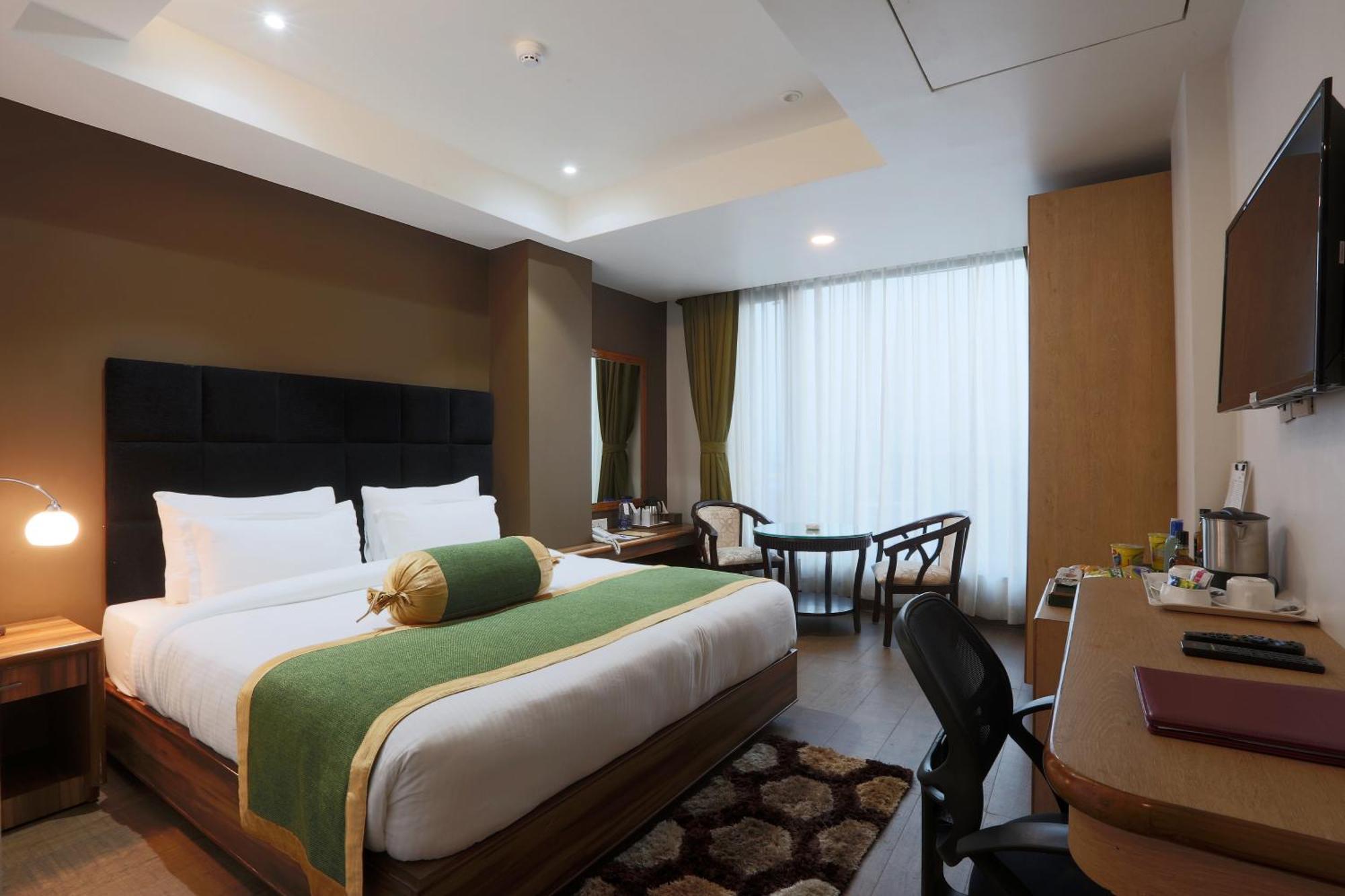 Hotel Prithvi Palace Igi Airport Delhi Ню Делхи Екстериор снимка