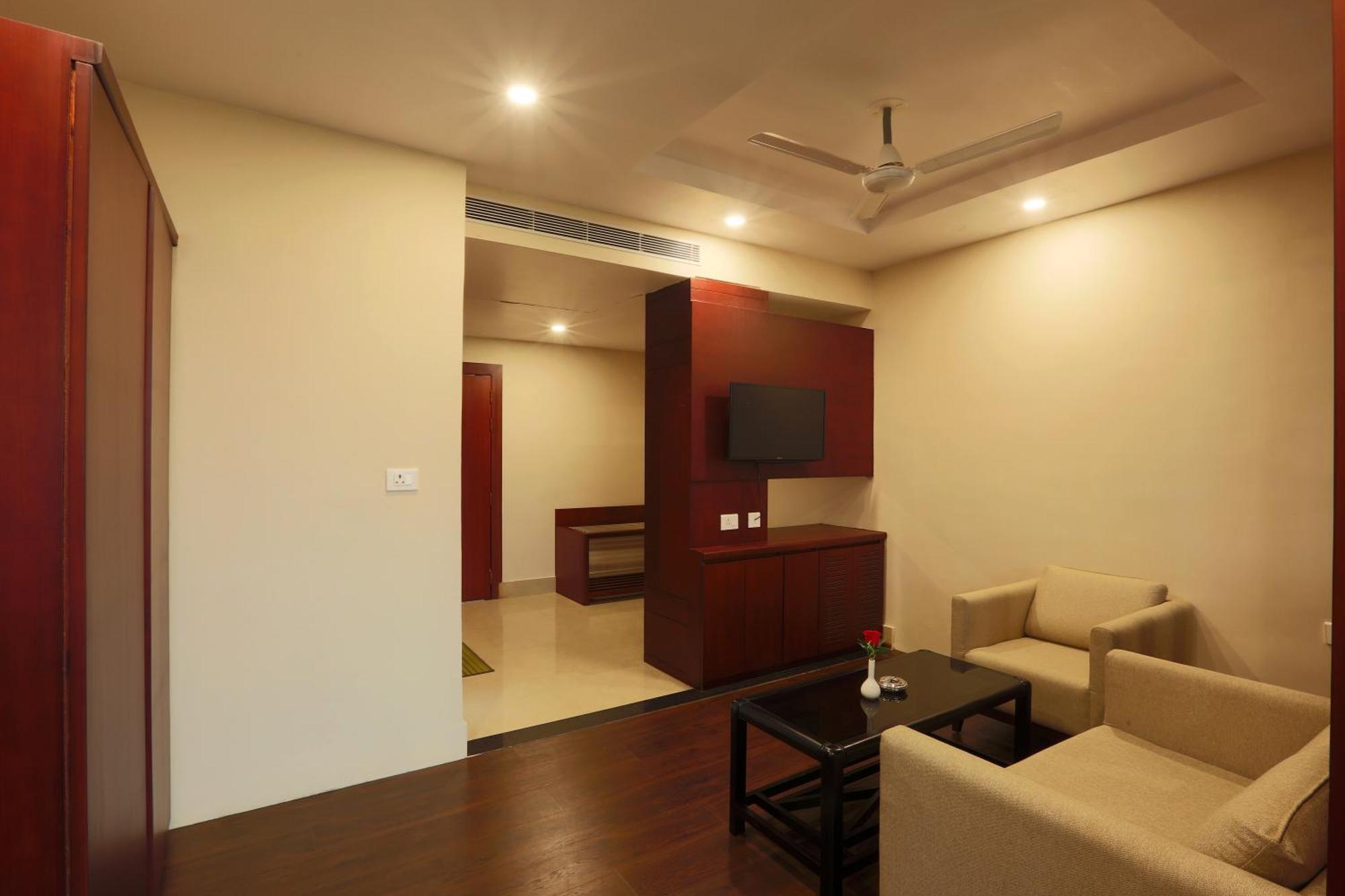 Hotel Prithvi Palace Igi Airport Delhi Ню Делхи Екстериор снимка