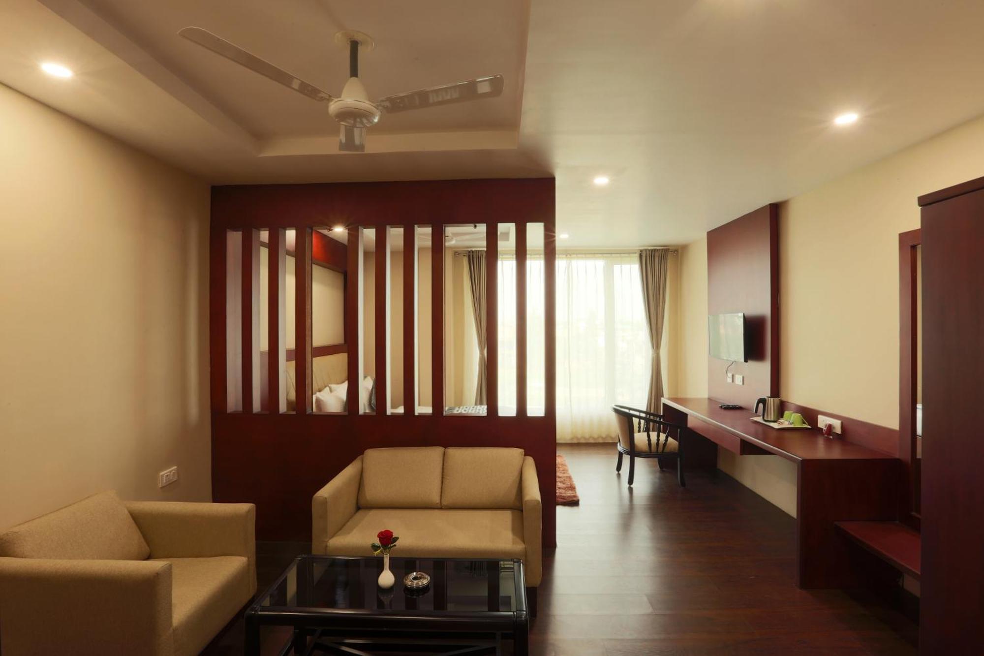Hotel Prithvi Palace Igi Airport Delhi Ню Делхи Екстериор снимка